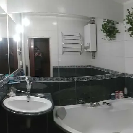 Piestany, Slnecny Byt Blizko Centra شقة